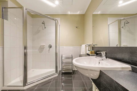 Lake Inn Ballarat - Kingaroy Accommodation 3
