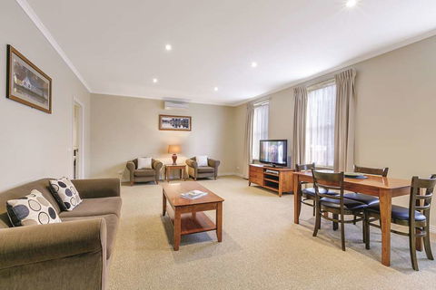 Lake Inn Ballarat - Kingaroy Accommodation 11