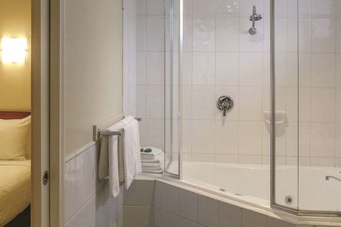 Lake Inn Ballarat - Kingaroy Accommodation 12