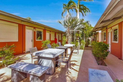 Econo Lodge Karratha - Kingaroy Accommodation 17