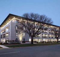 Knightsbridge Canberra - Kingaroy Accommodation