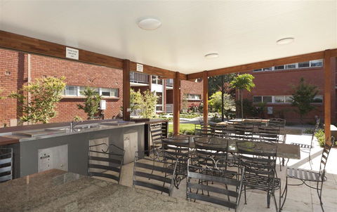 Forrest Hotel & Apartments - Kingaroy Accommodation 8