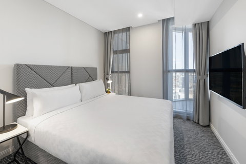 Meriton Suites George St - Kingaroy Accommodation 8