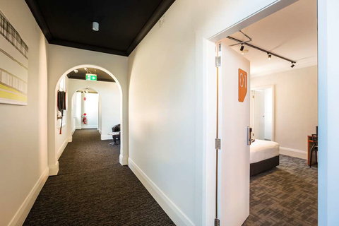 Nightcap at Regents Park Hotel - Kingaroy Accommodation 6