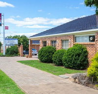 Golden Chain Aalana Motor Inn