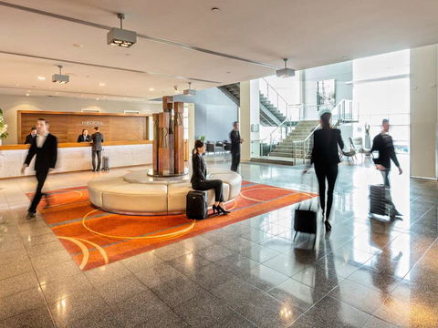 PARKROYAL Melbourne Airport - Kingaroy Accommodation 2