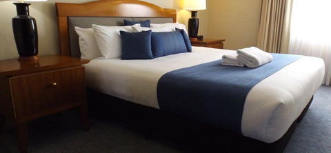 Warrnambool Central Court - Kingaroy Accommodation 1