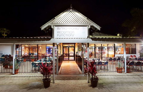 Mission Beach Resort - Kingaroy Accommodation 0