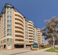 Adina Serviced Apartments James Court