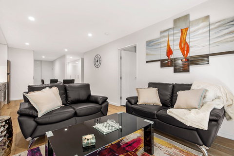 Astra Apartments Newcastle - Kingaroy Accommodation 6