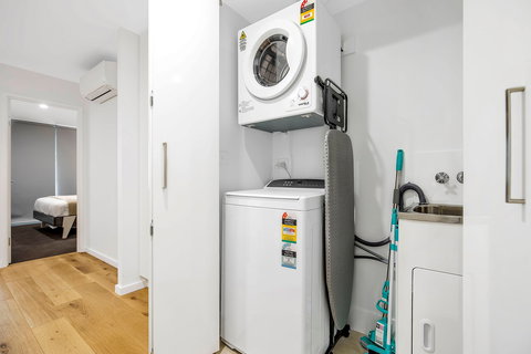 Astra Apartments Newcastle - Kingaroy Accommodation 16