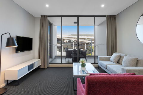Meriton Suites North Ryde - Kingaroy Accommodation 5