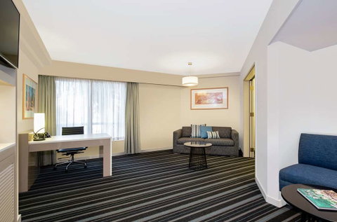 DoubleTree by Hilton Esplanade Darwin - Kingaroy Accommodation 5