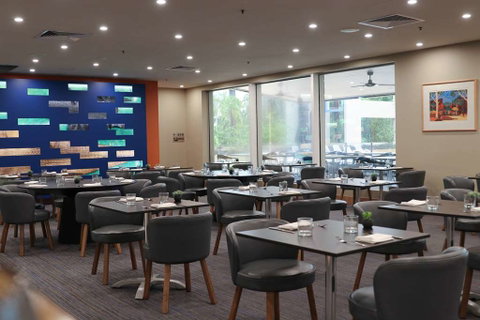 DoubleTree by Hilton Esplanade Darwin - Kingaroy Accommodation 12