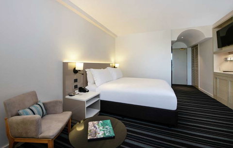 DoubleTree by Hilton Esplanade Darwin - Kingaroy Accommodation 16