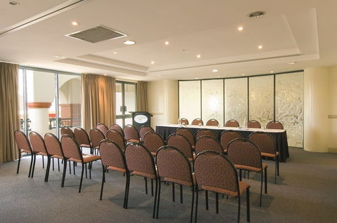 Oaks Calypso Plaza Resort - Kingaroy Accommodation 4