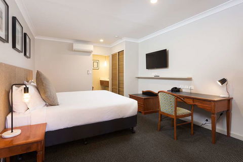 Brisbane International - Virginia - Kingaroy Accommodation 1
