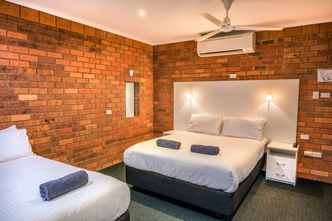 Contour Hotel - Kingaroy Accommodation 9