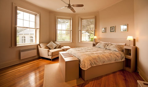 Woodbridge on the Derwent - Kingaroy Accommodation 11