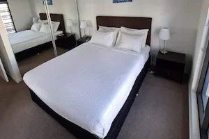 Fleet Lane Apartments - Kingaroy Accommodation 3