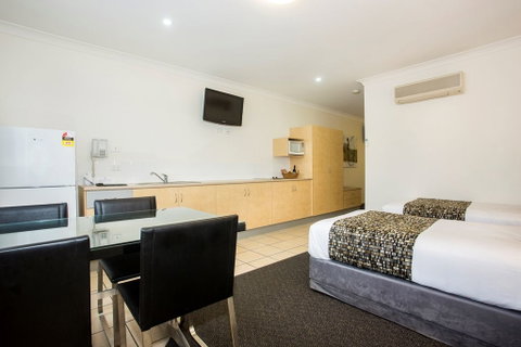 Coral Cay Resort Motor Inn - Kingaroy Accommodation 4