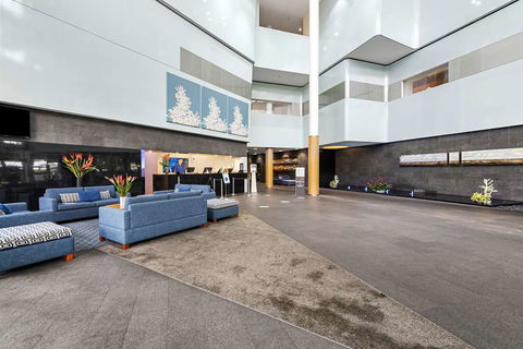 Shangri-La Hotel, The Marina - Kingaroy Accommodation 2