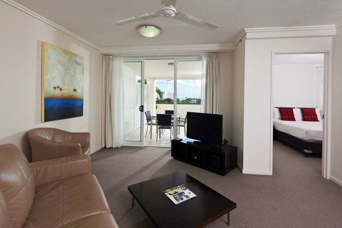 Cairns Central Plaza Apartment - Kingaroy Accommodation 1