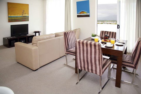 Cairns Central Plaza Apartment - Kingaroy Accommodation 13