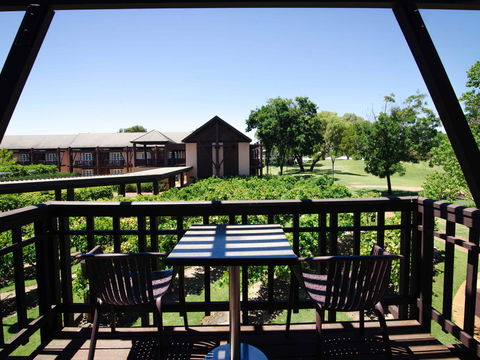 Novotel Swan Valley Vines Resort Hotel - Kingaroy Accommodation 0
