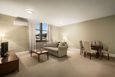 Launceston Central Apartments - Kingaroy Accommodation 4