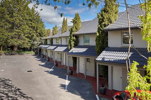 Elphin Villas - Kingaroy Accommodation 0