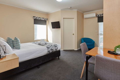 Elphin Villas - Kingaroy Accommodation 2