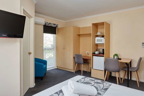 Elphin Villas - Kingaroy Accommodation 3