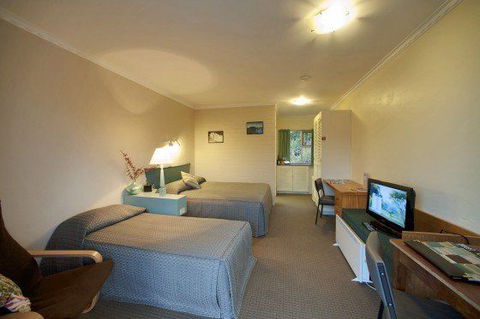 The Waterfront Wynyard - Kingaroy Accommodation 2