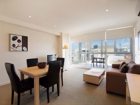 IStay Precinct - Kingaroy Accommodation 2