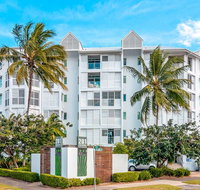 201 Lake Street - Cairns - Kingaroy Accommodation