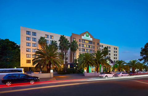 Holiday Inn Parramatta - Kingaroy Accommodation 2