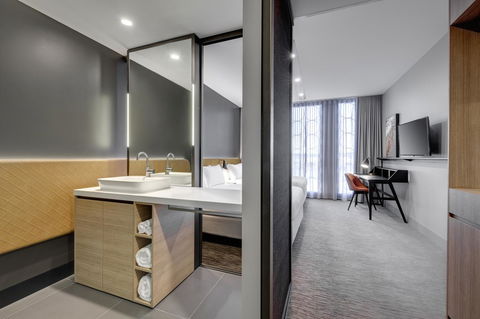 Vibe Hotel Canberra - Kingaroy Accommodation 39