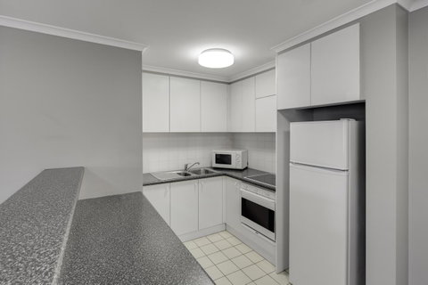 Adina Serviced Apartments Canberra James Court - Kingaroy Accommodation 1