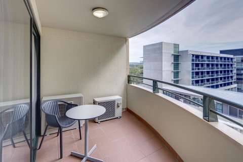 Adina Serviced Apartments Canberra James Court - Kingaroy Accommodation 13