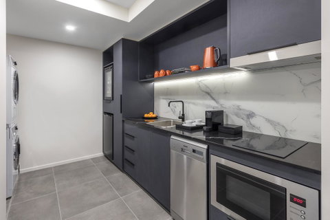 Deco Hotel Canberra - Kingaroy Accommodation 8