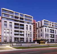 Deco Hotel Canberra - Kingaroy Accommodation