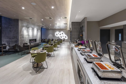 Deco Hotel Canberra - Kingaroy Accommodation 2