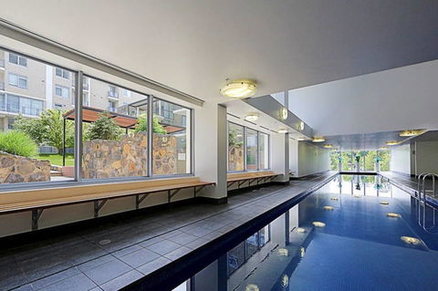 Spacious 1BR Stylish New Acton Apartment +Parking - Kingaroy Accommodation 25