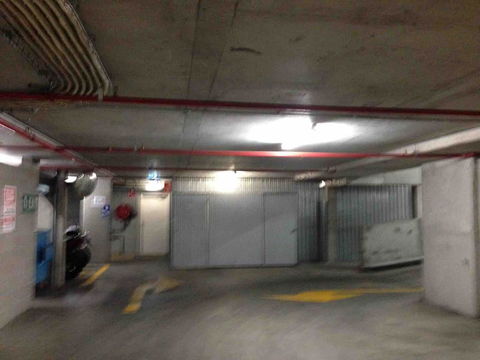 Spacious 1BR Stylish New Acton Apartment +Parking - Kingaroy Accommodation 7