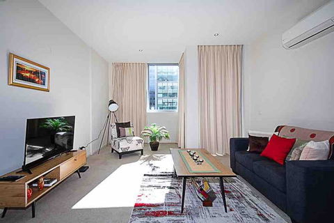 Spacious 1BR Stylish New Acton Apartment +Parking - Kingaroy Accommodation 20