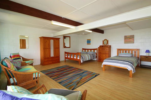Bally High, 20 Dulconghi Street - Kingaroy Accommodation 3