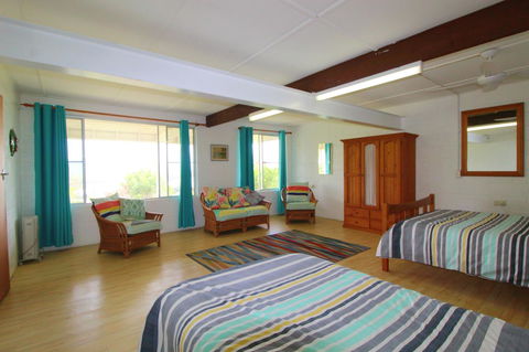 Bally High, 20 Dulconghi Street - Kingaroy Accommodation 2