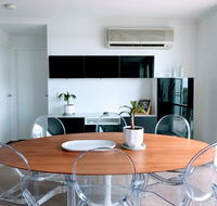 Staying Places - The Avenue - Kingaroy Accommodation