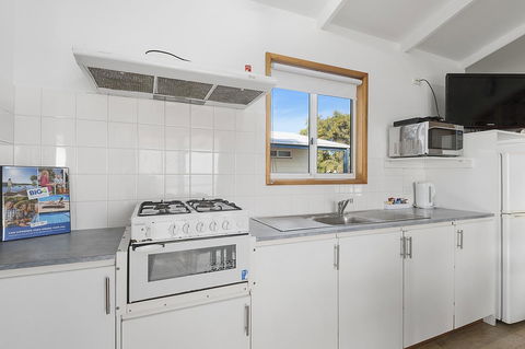 Port Broughton Tourist Park - Kingaroy Accommodation 34